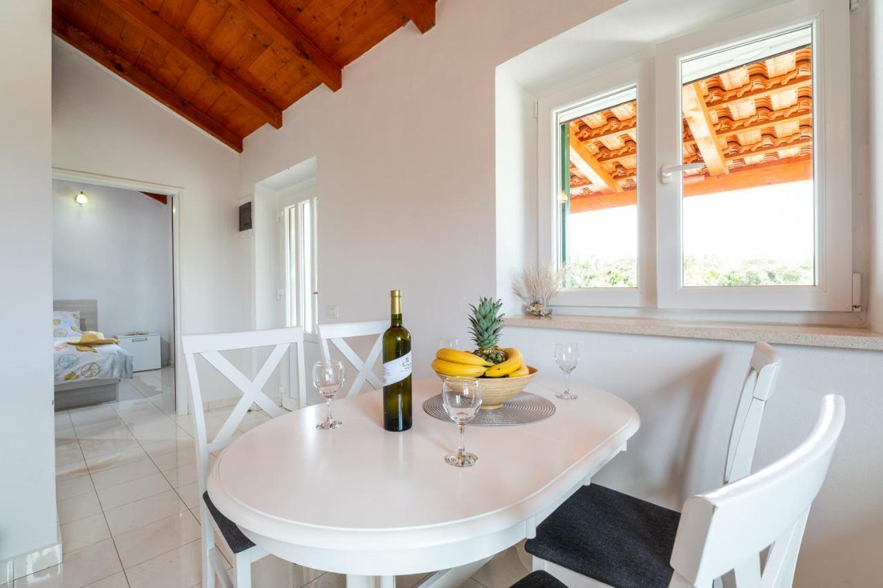 Vineyard House & Olive Grove House Villa Racisce Exterior photo